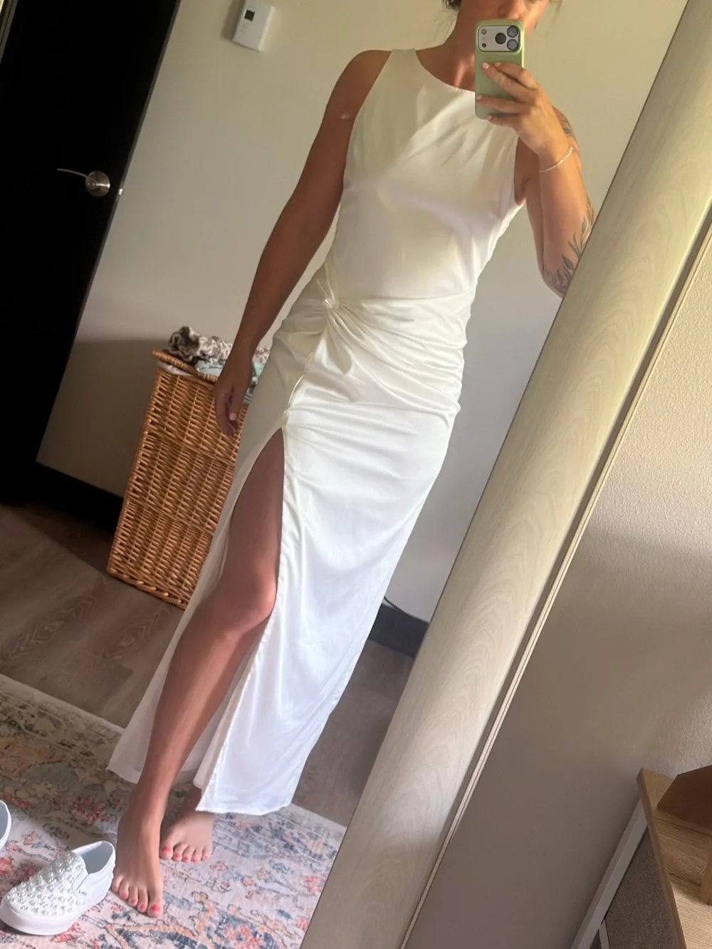 Abercrombie & Fitch White Twist-Front Maxi Dress with High Slit
